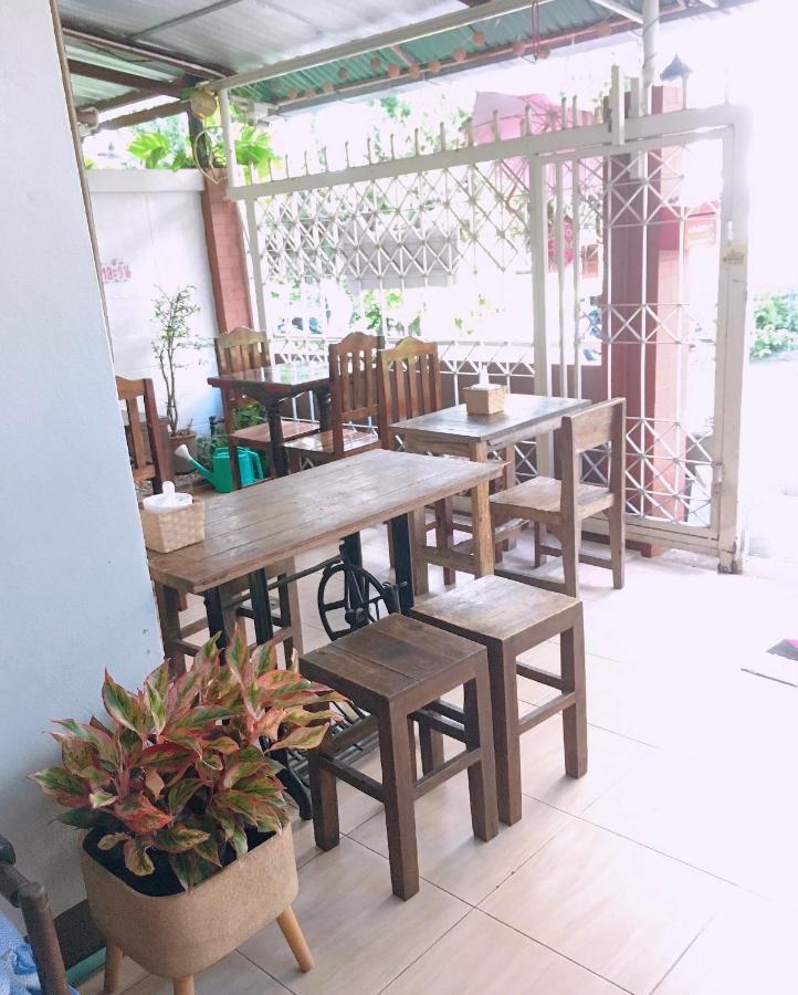 Wayside Guesthouse Chiang Mai Luaran gambar