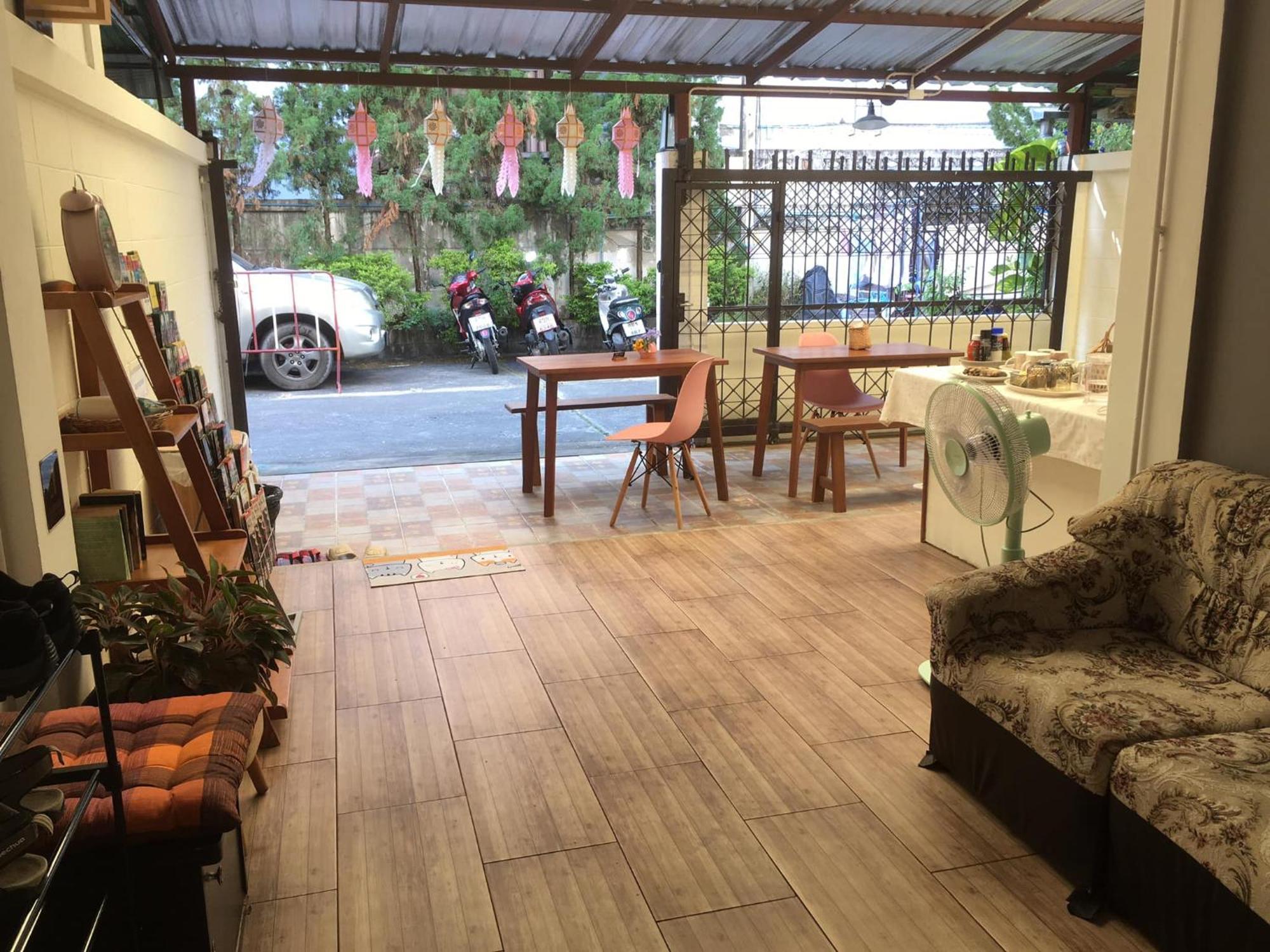 Wayside Guesthouse Chiang Mai Luaran gambar